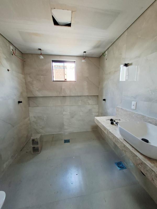 Casa, Cardoso (barreiro), 3 Quartos, 2 Vagas, 1 Suíte