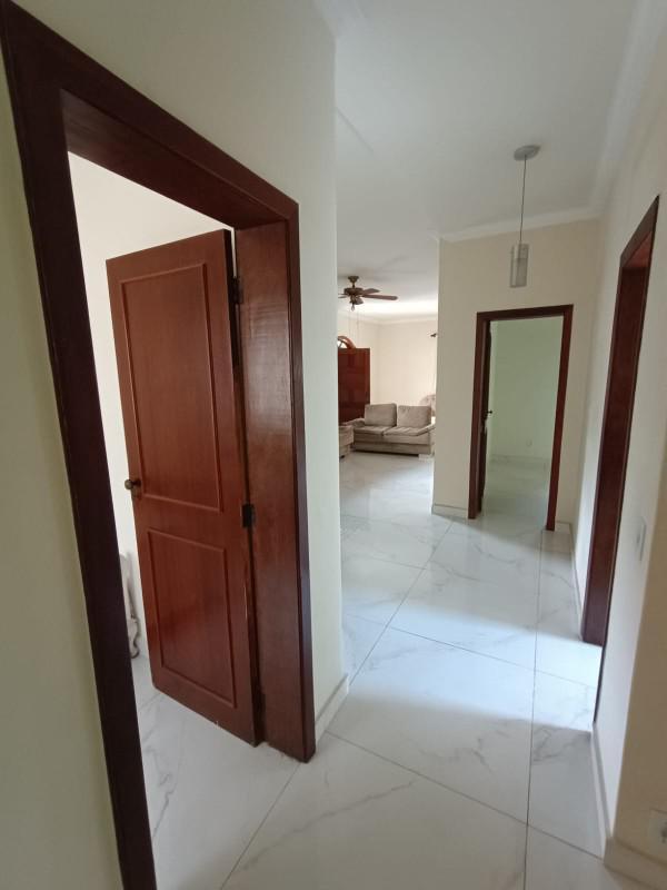 Casa, Paquetá, 3 Quartos, 5 Vagas, 2 Suítes