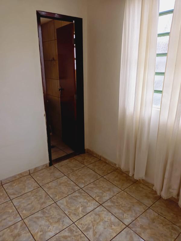 Casa, Conjunto Água Branca, 4 Quartos, 5 Vagas, 1 Suíte