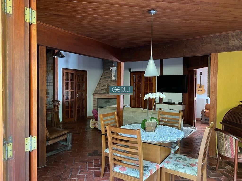 Casa em Condomínio, Gentileza, 4 Quartos, 2 Vagas, 1 Suíte