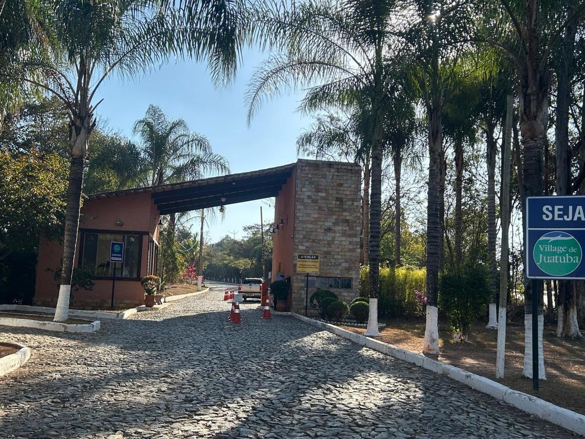 Lote, Centro, 0 Quarto, 0 Vaga