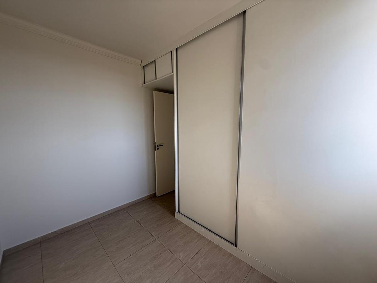 Apartamento, Santa Cruz, 2 Quartos, 1 Vaga