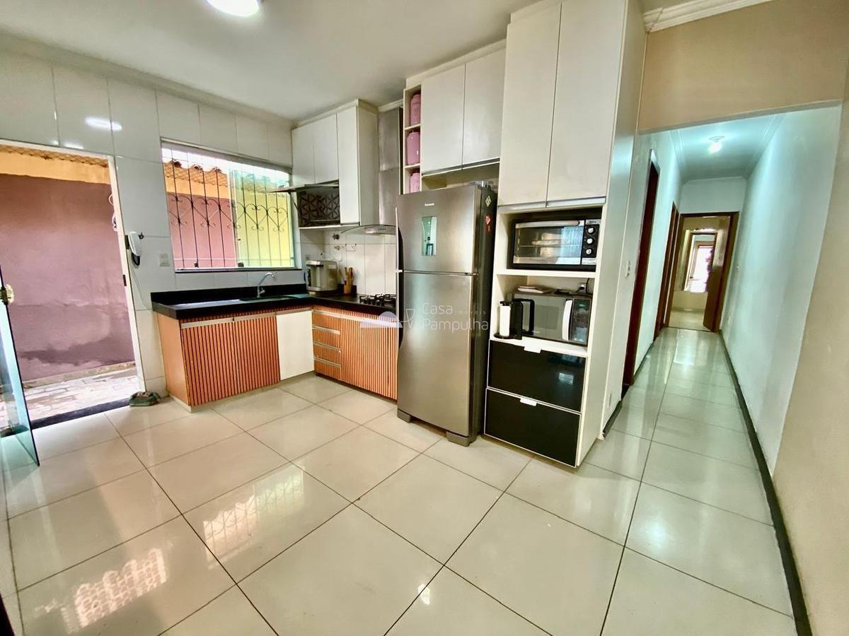 Casa, Santa Mônica, 4 Quartos, 2 Vagas, 2 Suítes