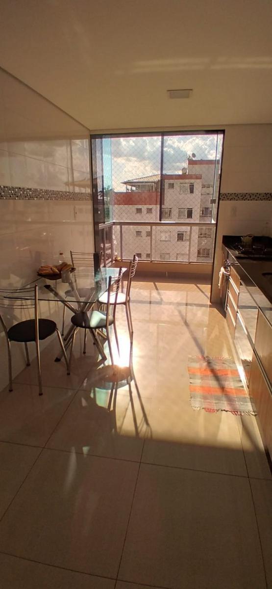 Cobertura, Jardim Riacho das Pedras, 4 Quartos, 3 Vagas, 2 Suítes