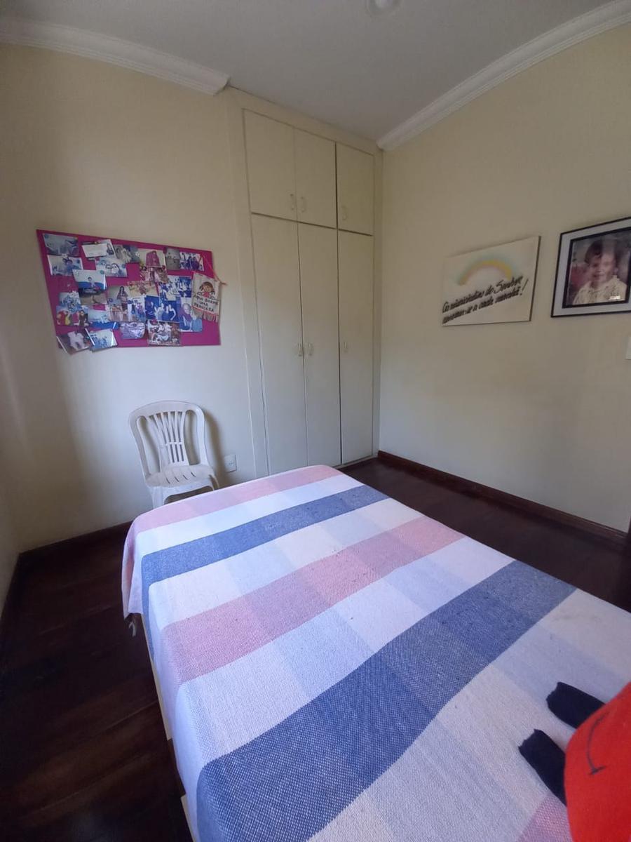 Casa, Castelo, 3 Quartos, 4 Vagas, 1 Suíte