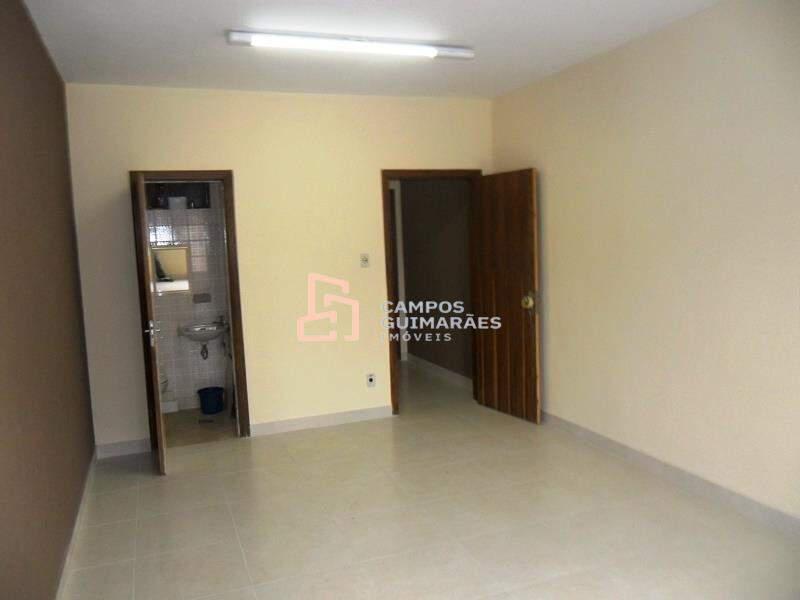 Sala, Centro