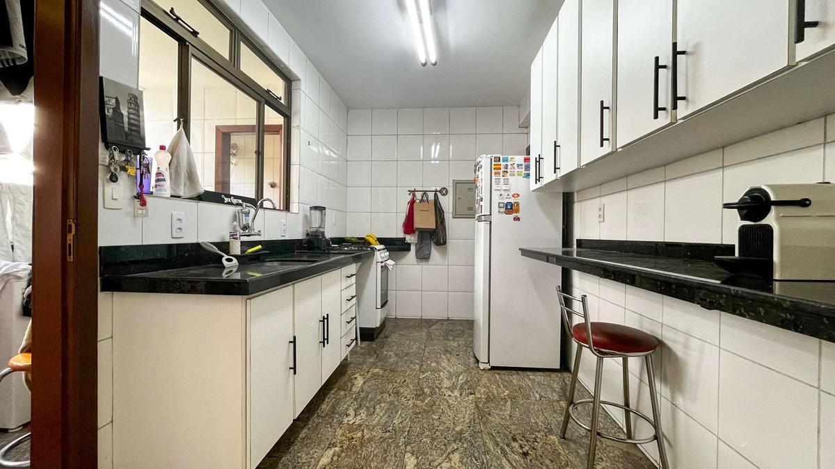 Apartamento, Luxemburgo, 4 Quartos, 3 Vagas, 1 Suíte