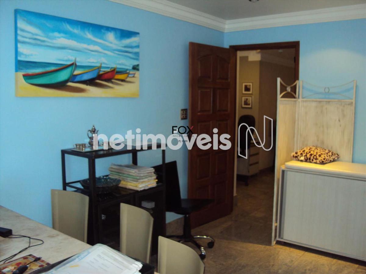 Sala, Barro Preto, 0 Quarto, 2 Vagas