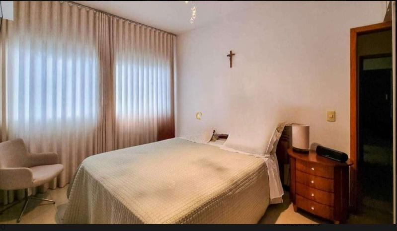 Casa, Retiro do Chalé, 5 Quartos, 4 Vagas, 2 Suítes