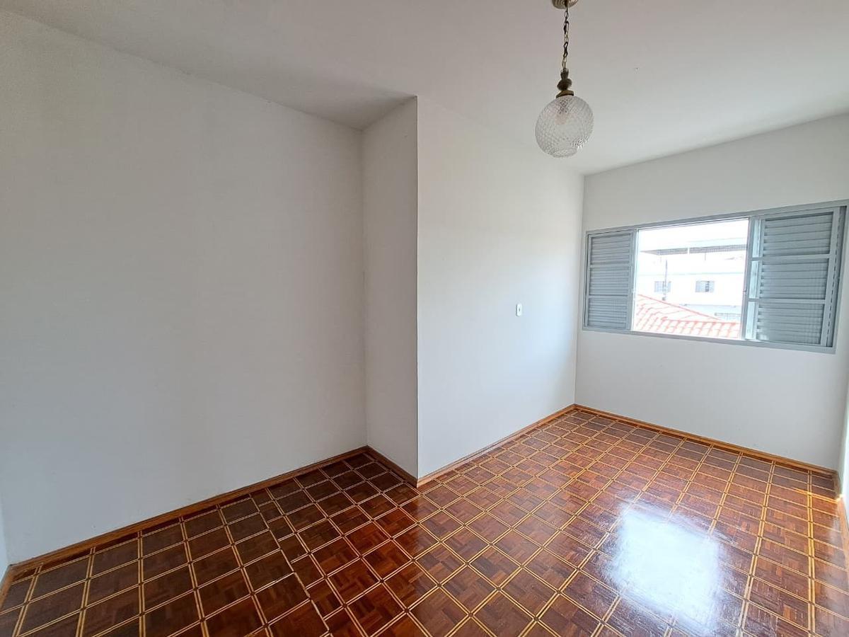 Casa, Centro, 3 Quartos, 0 Vaga