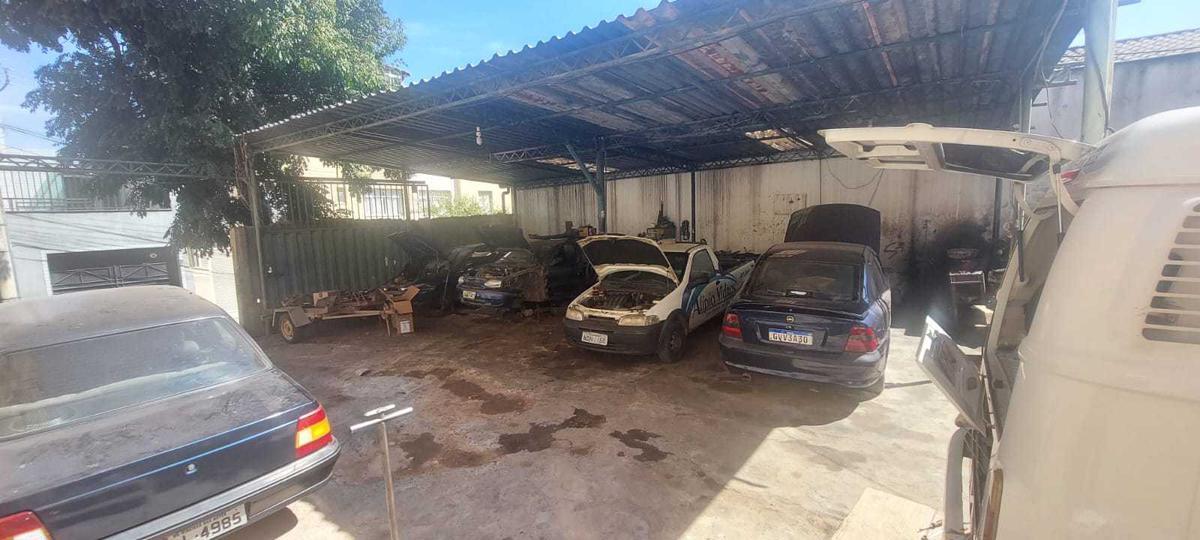 Lote, Padre Eustáquio, 3 Quartos, 20 Vagas