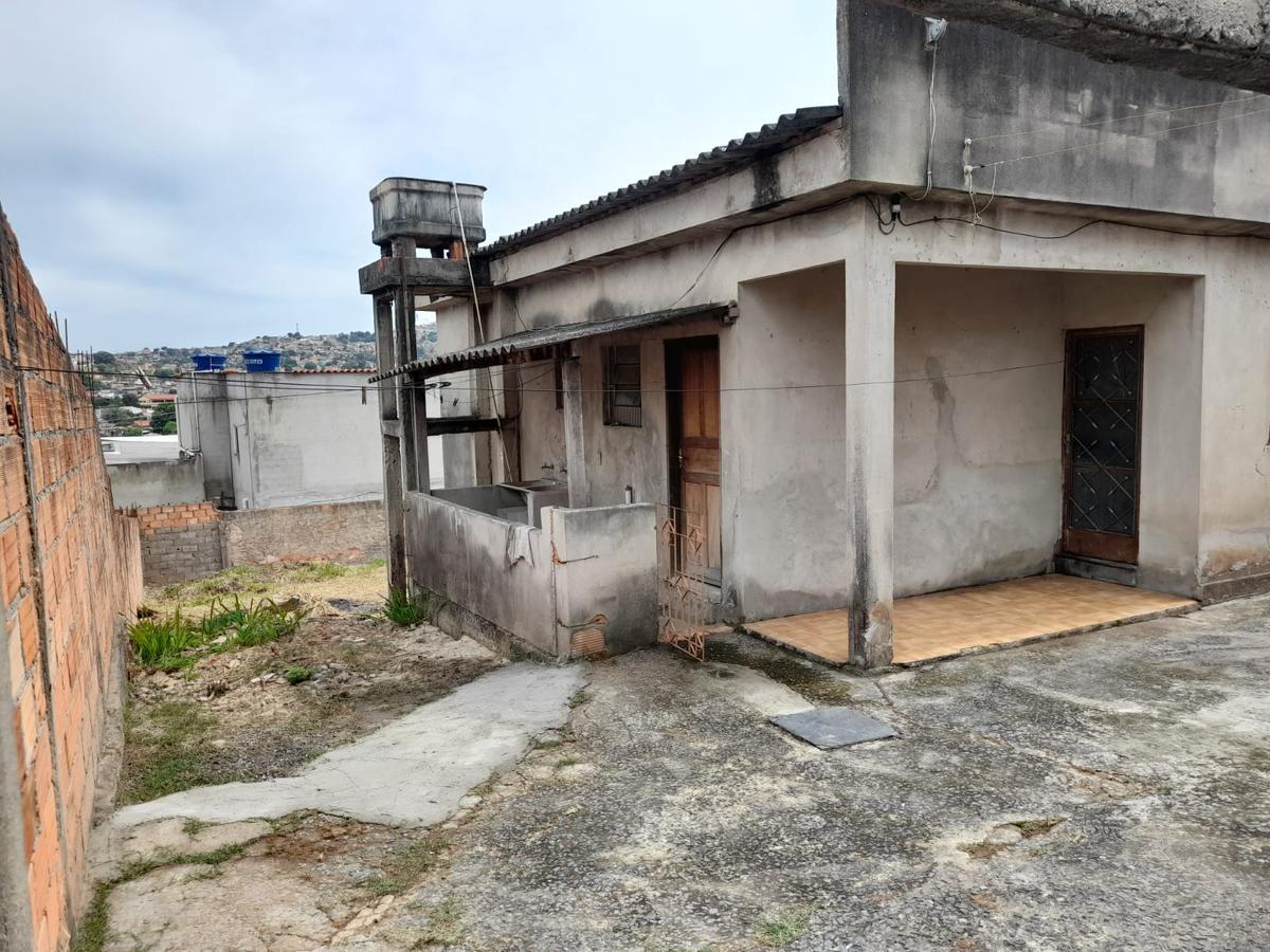 Casa, São Benedito, 2 Quartos, 5 Vagas
