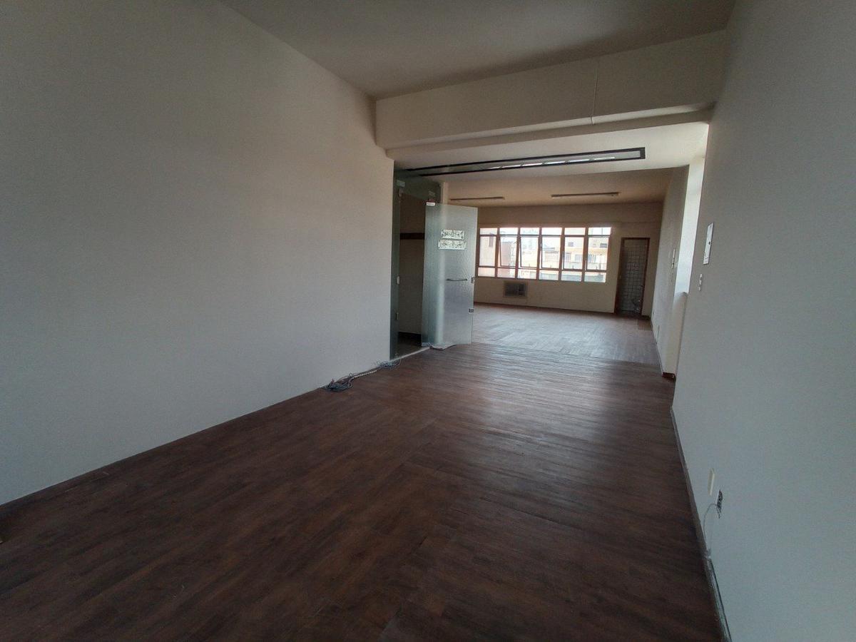 Sala, Centro, 0 Quarto, 1 Vaga