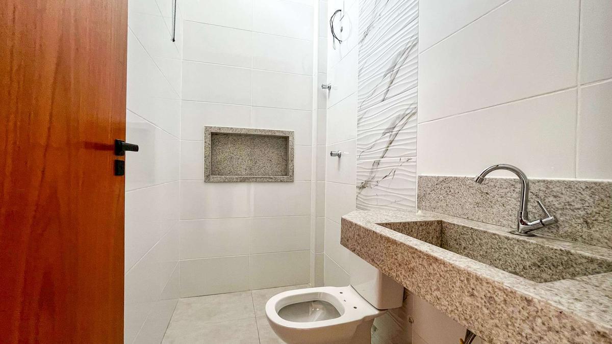 Casa, Candelária, 3 Quartos, 0 Vaga, 1 Suíte