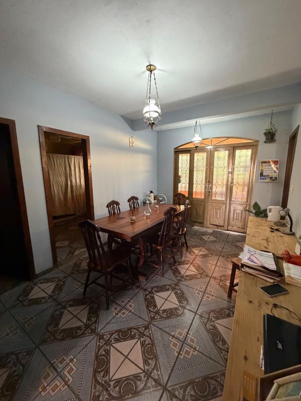 Casa, Pedra Azul, 3 Quartos, 4 Vagas, 1 Suíte