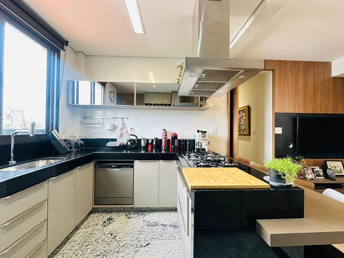 Apartamento, Itapoã, 4 Quartos, 8 Vagas, 4 Suítes