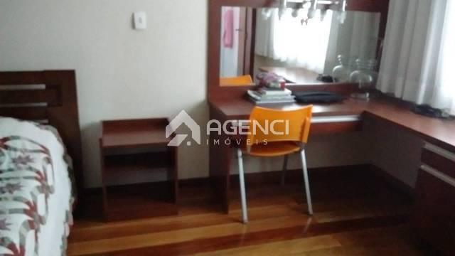 Casa, Camargos, 5 Quartos, 0 Vaga, 3 Suítes