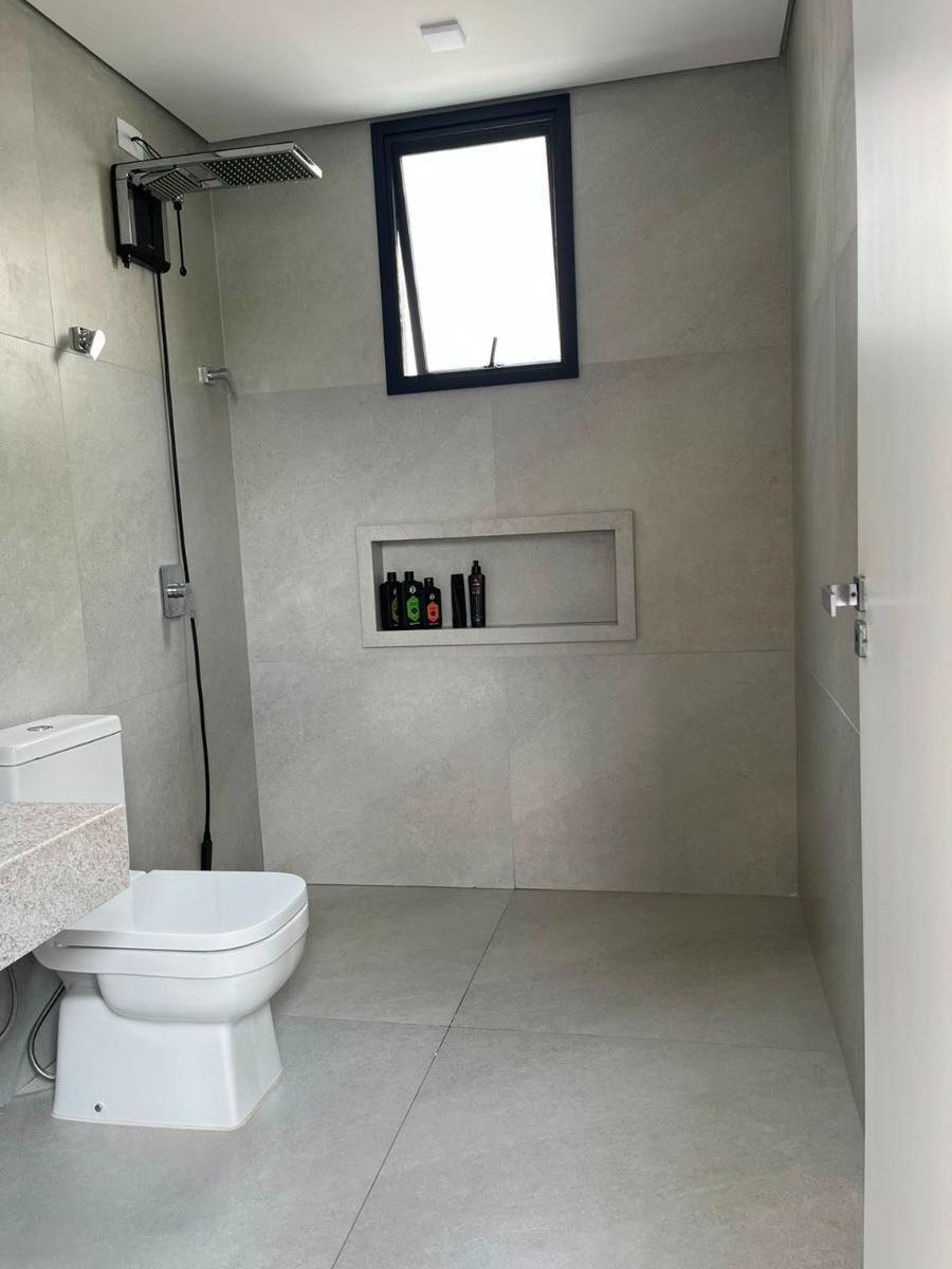 Casa, Trevo, 3 Quartos, 2 Vagas, 3 Suítes