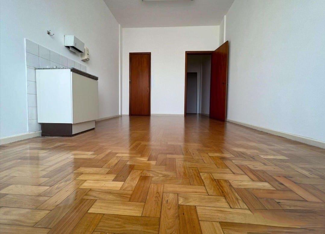 Sala, Centro, 0 Quarto, 0 Vaga