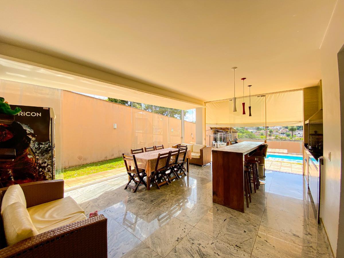 Casa, Trevo, 5 Quartos, 10 Vagas, 2 Suítes