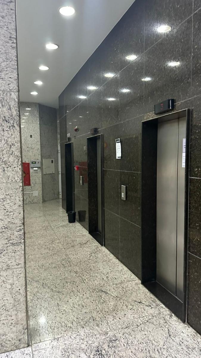 Sala, Estoril, 0 Quarto, 0 Vaga