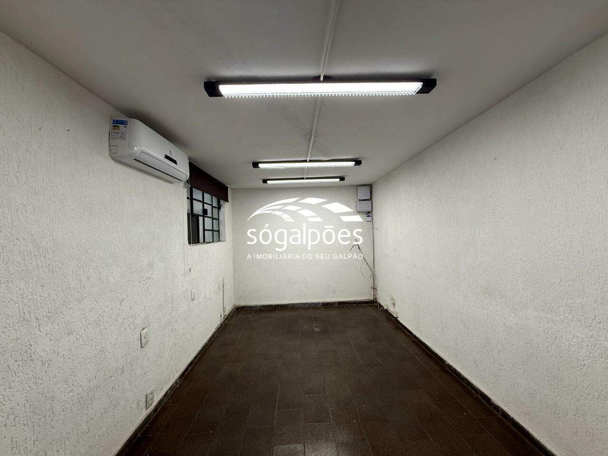 Galpão, Carlos Prates