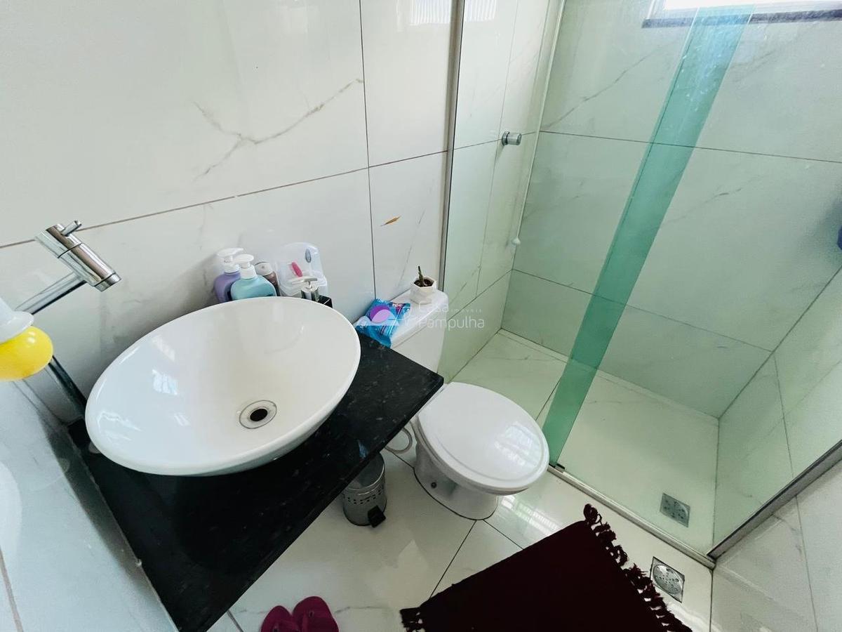 Casa, Planalto, 3 Quartos, 4 Vagas, 1 Suíte
