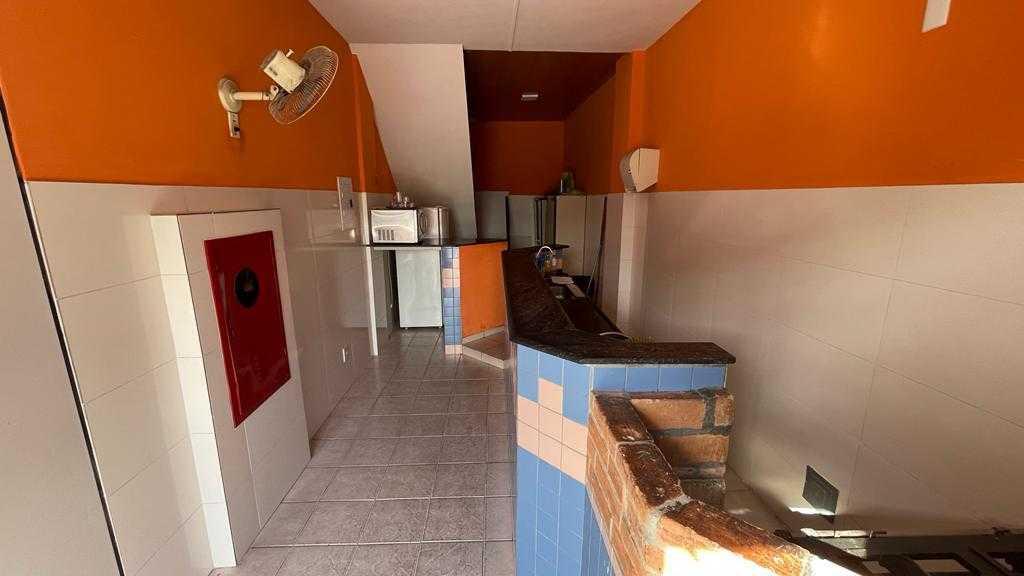Prédio, São Cristóvão, 0 Quarto, 0 Vaga
