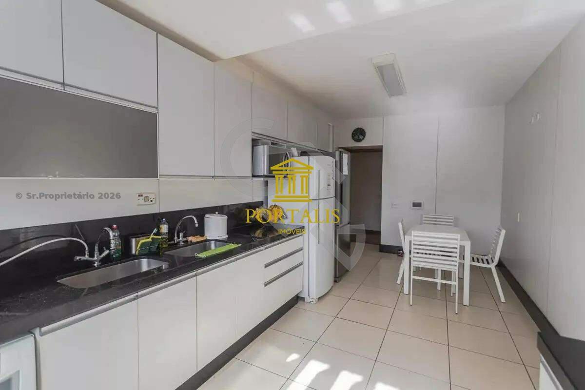 Apartamento, Serra, 4 Quartos, 3 Vagas, 2 Suítes