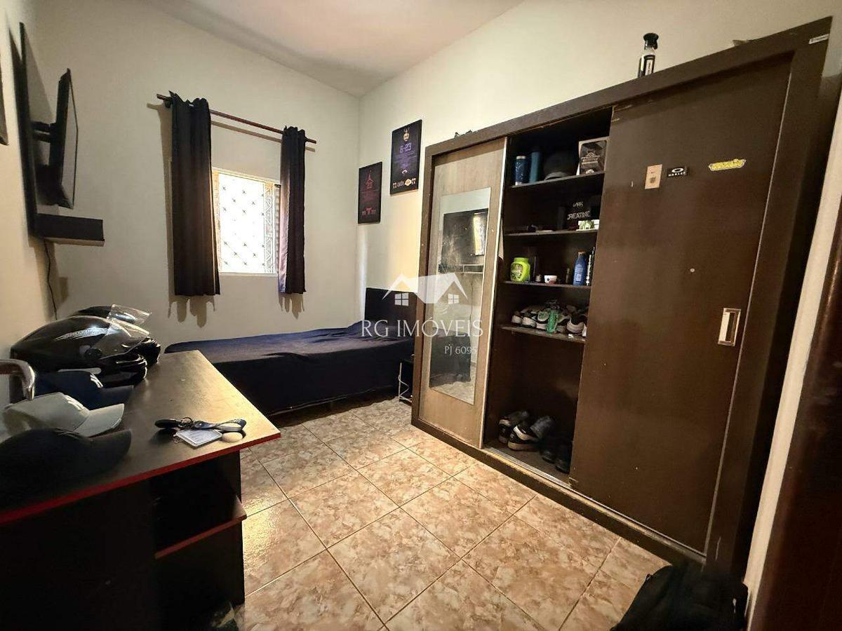 Casa, Niterói, 4 Quartos, 6 Vagas, 1 Suíte