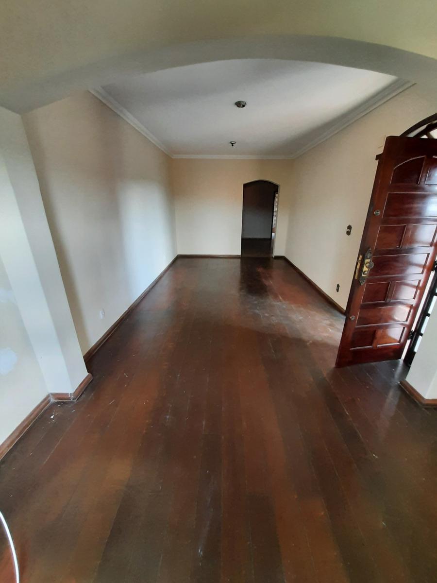 Casa, Cenáculo, 3 Quartos, 2 Vagas