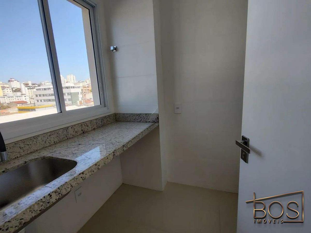 Apartamento, Sagrada Família, 2 Quartos, 2 Vagas, 1 Suíte