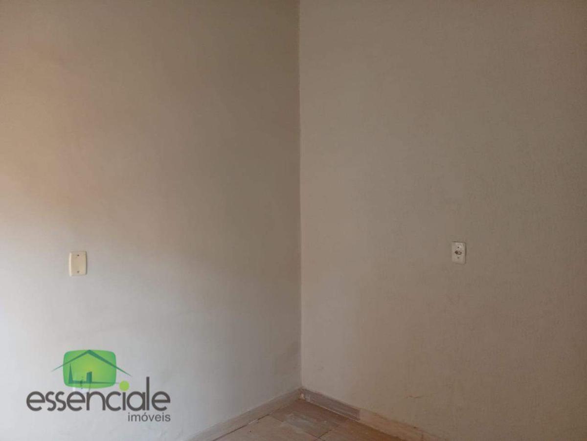 Casa, Bandeirantes, 1 Quarto, 0 Vaga