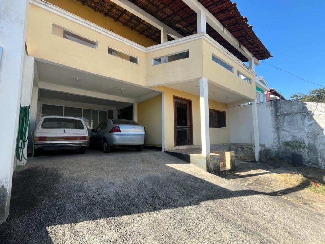 Casa, Alípio de Melo, 3 Quartos, 4 Vagas, 1 Suíte