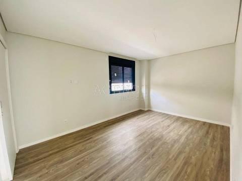 Apartamento, Portal do Sol, 4 Quartos, 0 Vaga, 3 Suítes