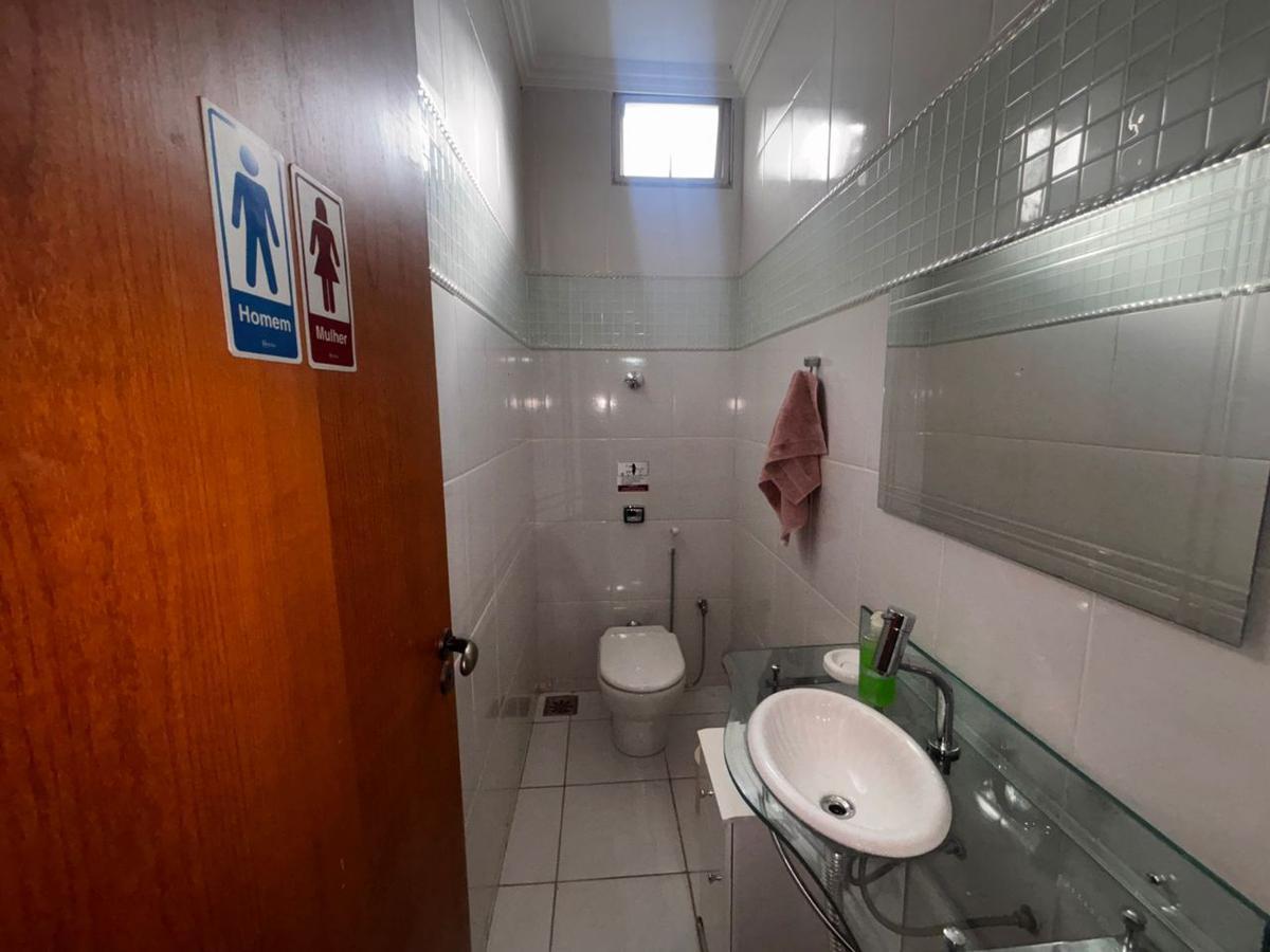 Casa, Nova Floresta, 6 Quartos, 3 Vagas, 4 Suítes