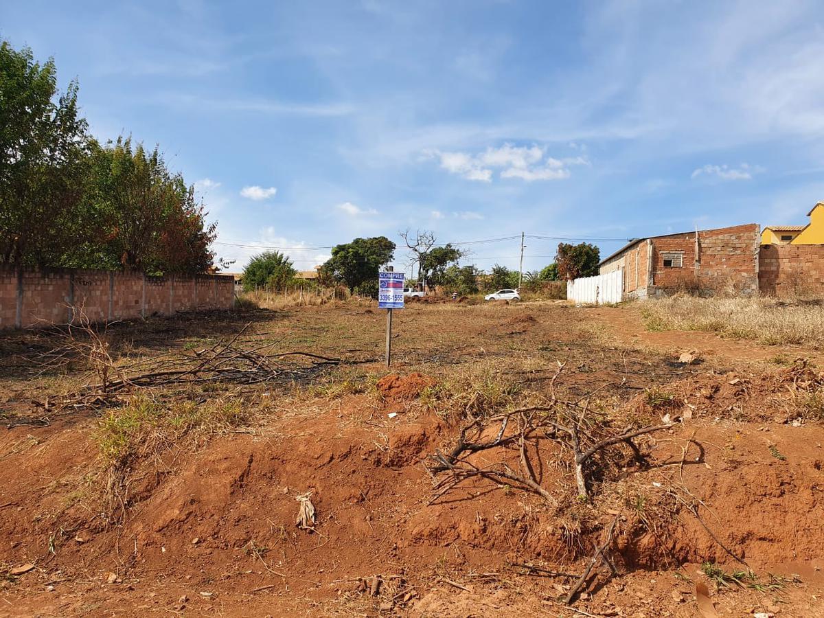 Lote, Planalto, 0 Quarto, 0 Vaga
