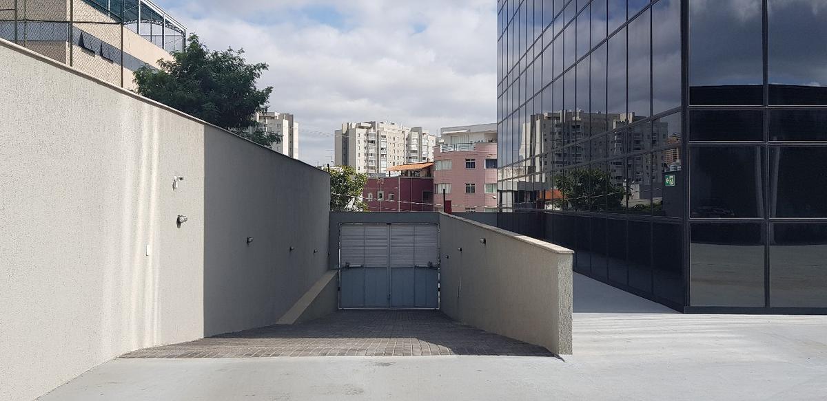 Prédio, Estoril, 0 Quarto, 15 Vagas