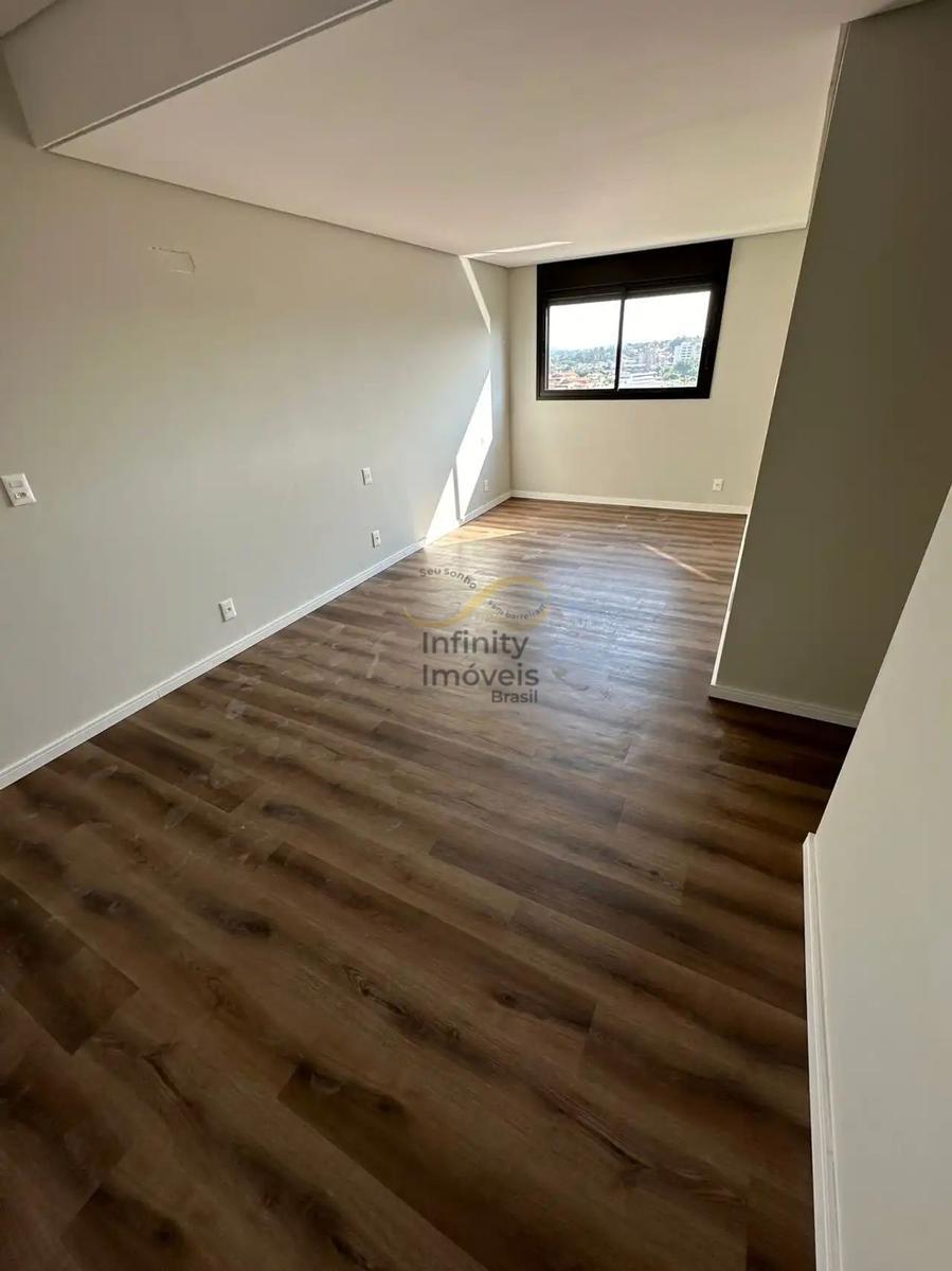 Apartamento, Castelo, 4 Quartos