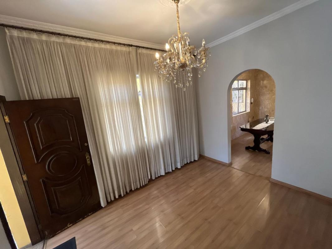 Casa, Carlos Prates, 3 Quartos, 2 Vagas