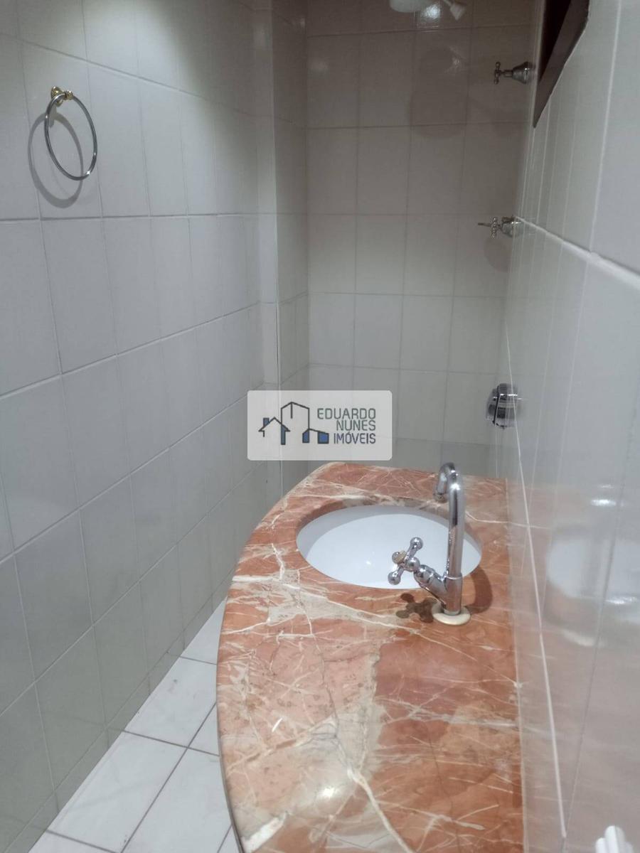 Casa, Santa Lúcia, 4 Quartos, 8 Vagas, 2 Suítes