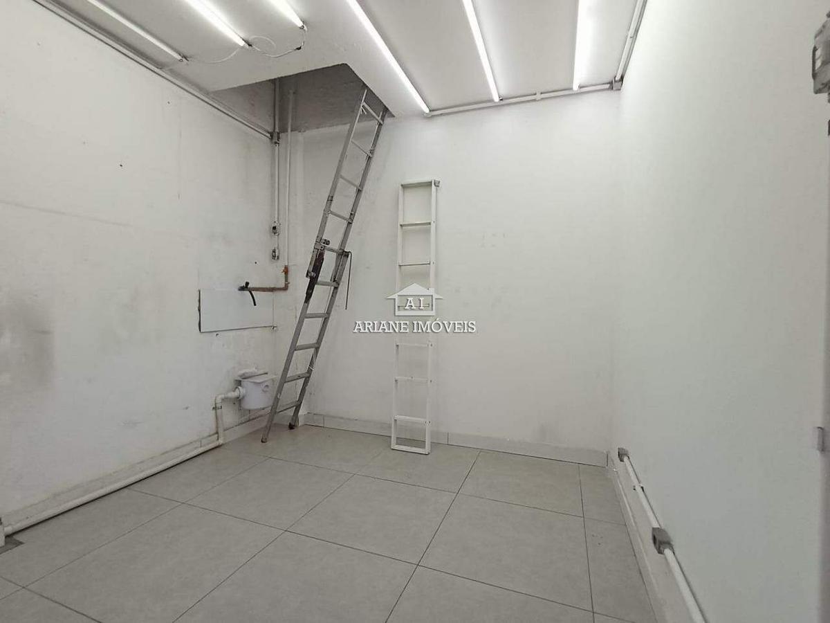 Andar, Centro, 0 Quarto, 0 Vaga