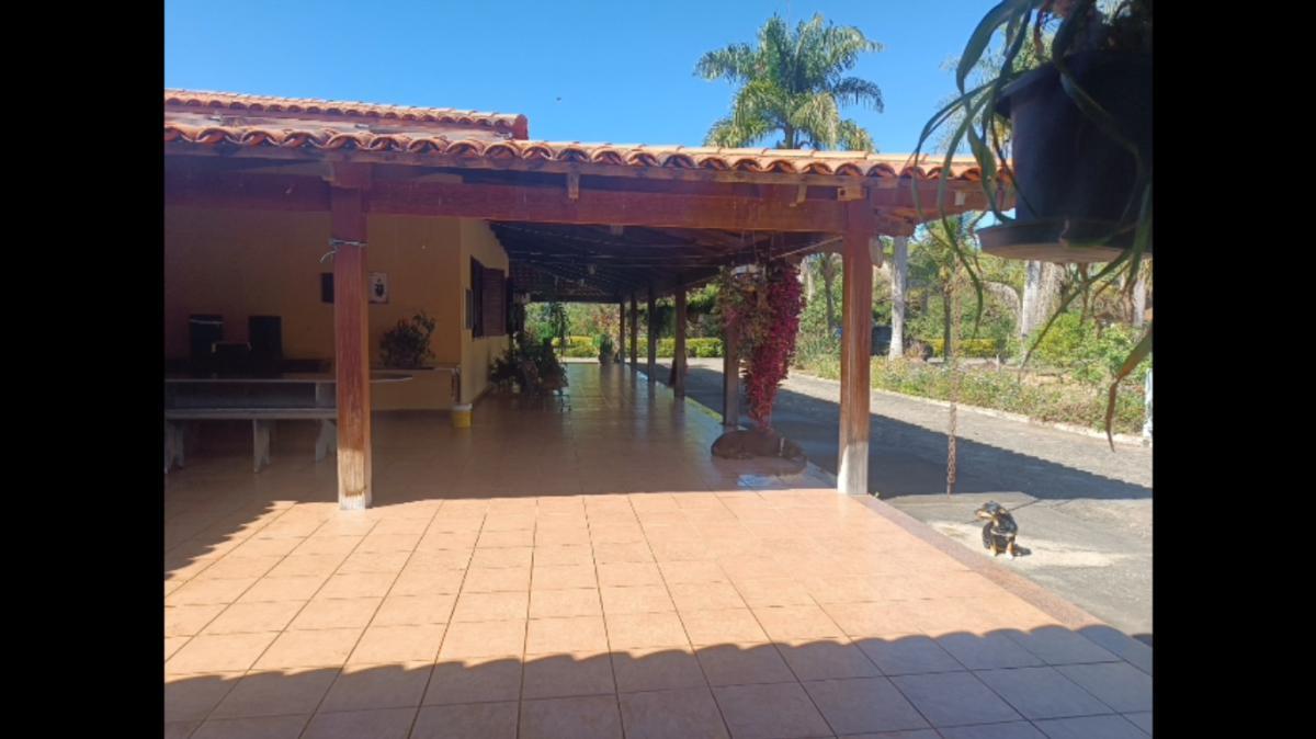 Fazenda, Zona Rural, 8 Quartos, 0 Vaga, 2 Suítes