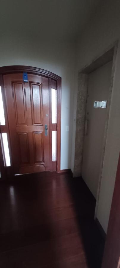 Cobertura, Funcionários, 4 Quartos, 3 Vagas, 1 Suíte
