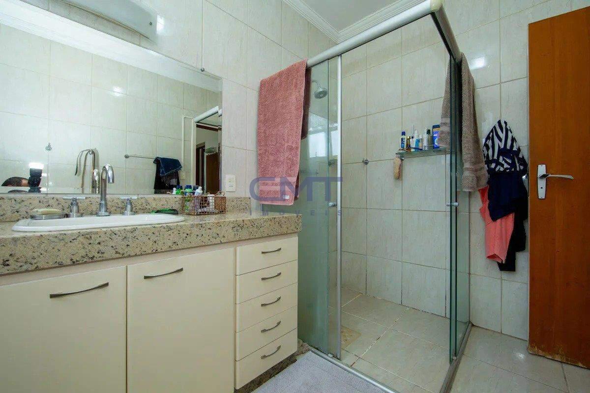 Casa, Prado, 5 Quartos, 6 Vagas, 2 Suítes