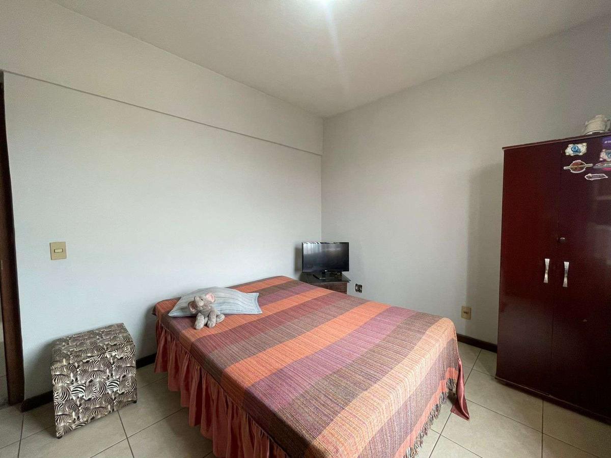 Apartamento, Floresta, 2 Quartos, 1 Vaga