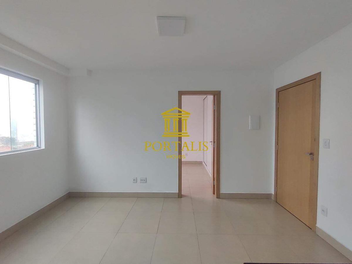 Apartamento, Sagrada Família, 1 Quarto, 1 Vaga, 1 Suíte
