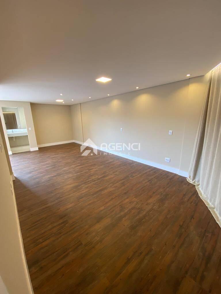 Casa, Alphaville - Lagoa dos Ingleses, 5 Quartos, 0 Vaga, 1 Suíte