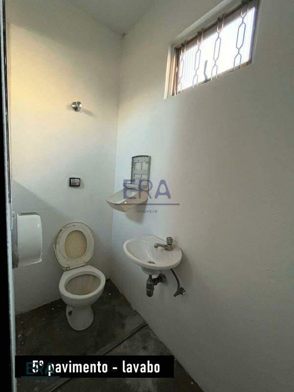 Prédio, Lourdes, 0 Quarto, 4 Vagas