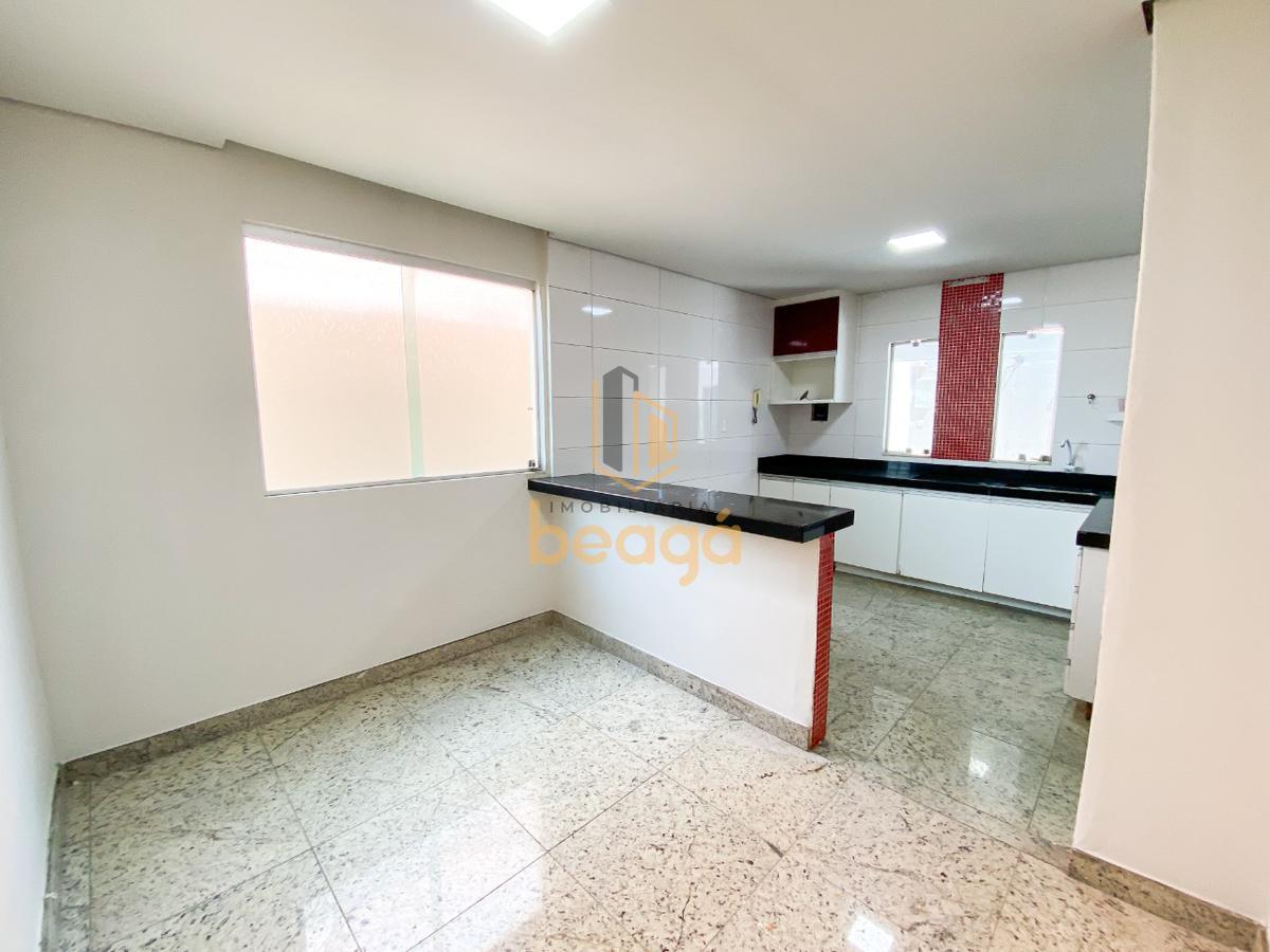Casa, Parque Turistas, 4 Quartos, 2 Vagas, 2 Suítes